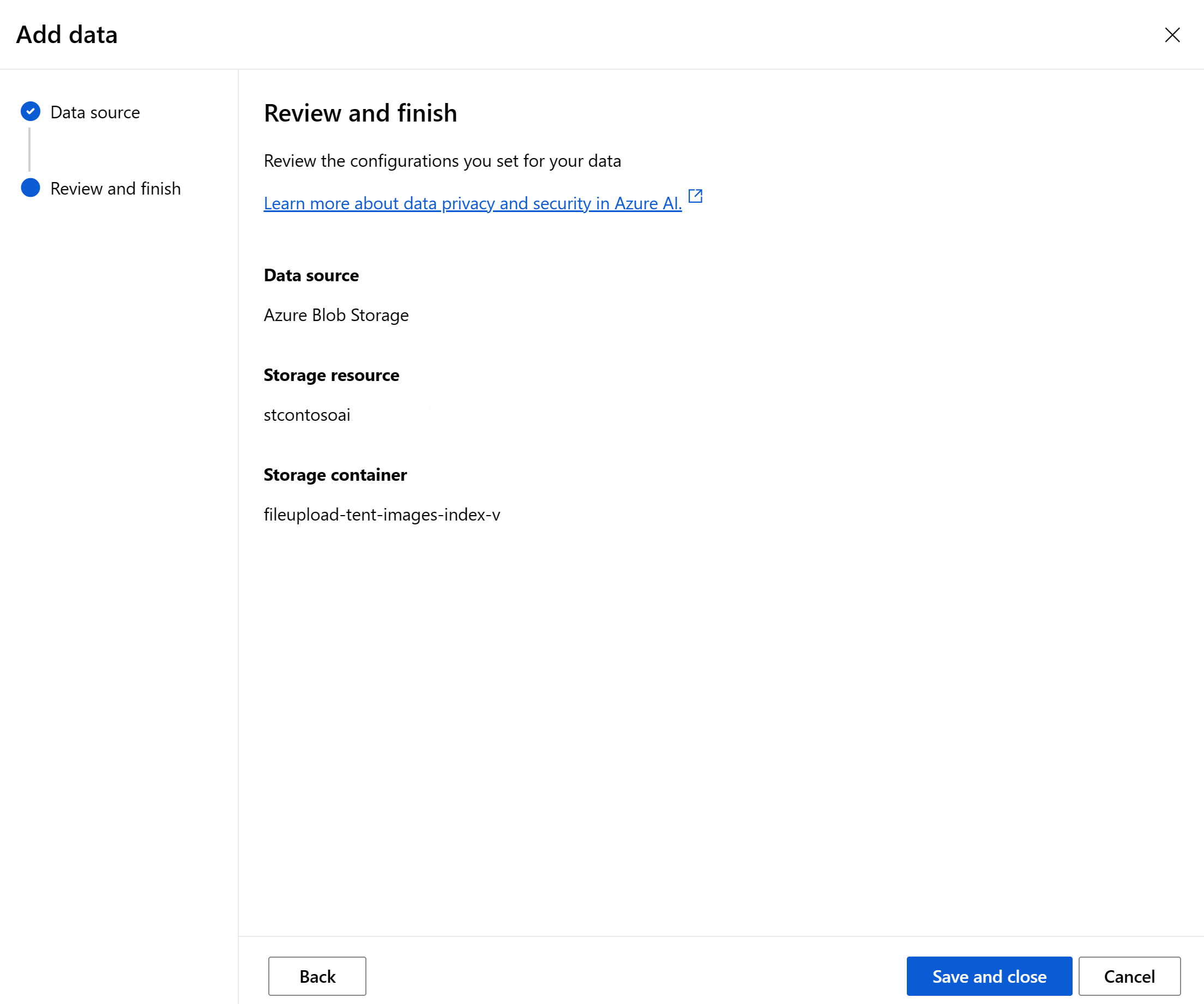 Captura de pantalla de la página Revisar y finalizar para agregar datos mediante almacenamiento de blobs de Azure.
