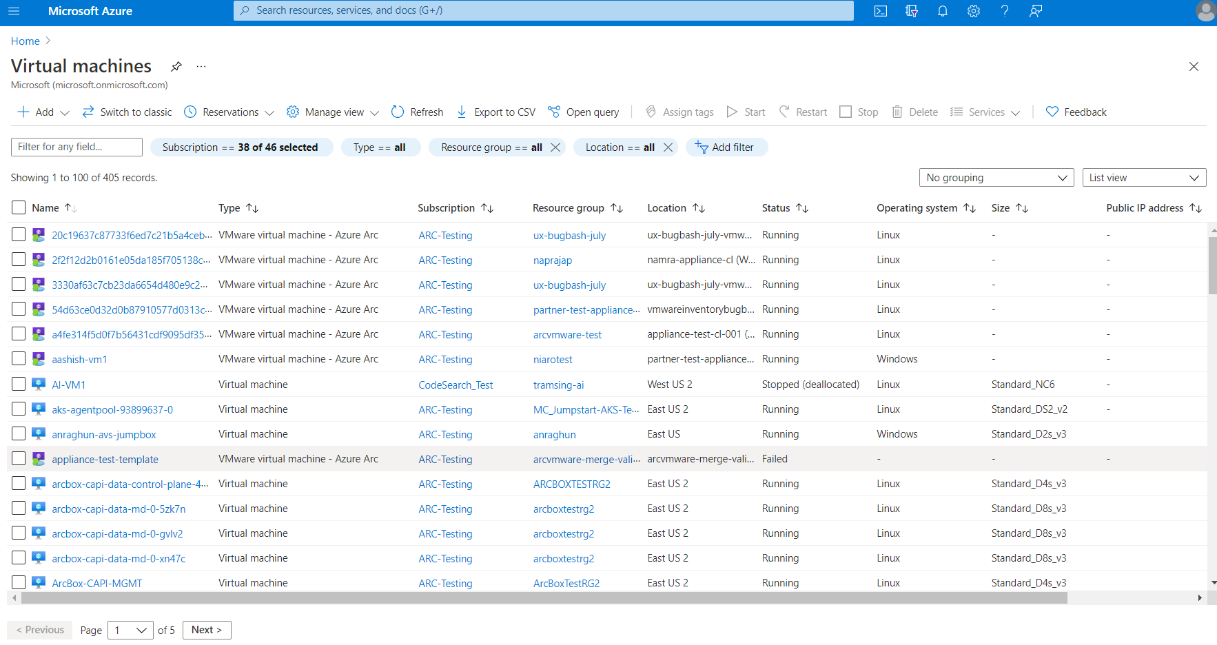 Captura de pantalla en la que se muestra la experiencia de exploración unificada para máquinas virtuales de Azure y Arc.