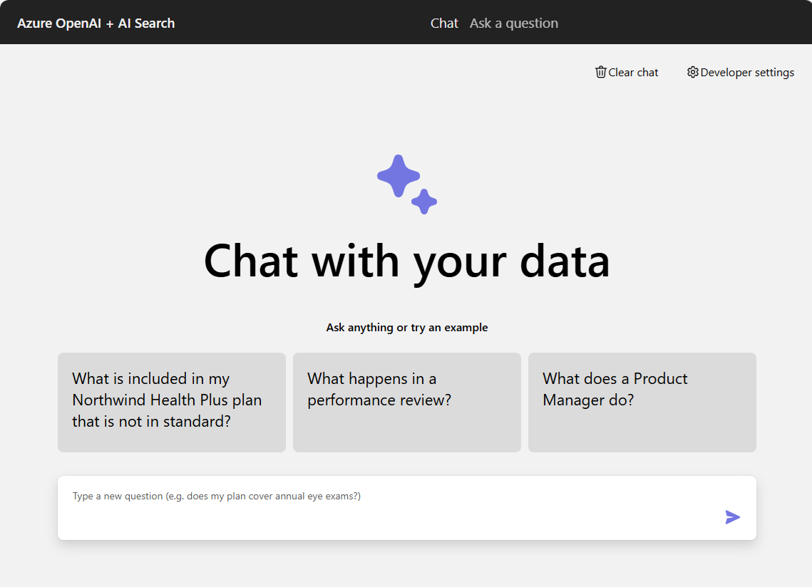 Captura de pantalla de la aplicación de chat que muestra varias sugerencias para la entrada de chat y el cuadro de texto de chat para escribir una pregunta.