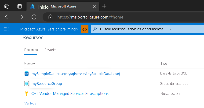 Captura de pantalla que muestra la SQL Database en la lista de recursos de Azure Portal.