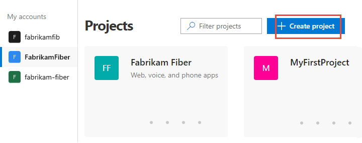 Képernyőkép a fiók kezdőlapjáról, a Projektek lapról, az Új projektről.