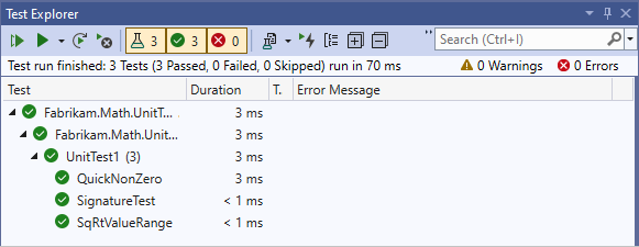 Képernyőkép a Test Explorerről három sikeres teszttel.