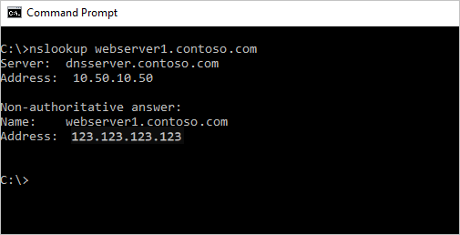 Képernyőkép az nslookup parancsmagról a nyilvános IP-címhez.