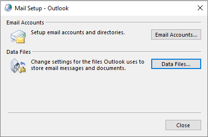 Képernyőkép a Levelezési beállítások – Outlook párbeszédpanelről. Az Adatfájlok gomb van kijelölve.