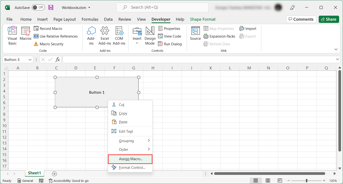 Képernyőkép egy Excel gomb Makró hozzárendelése lehetőségéről.