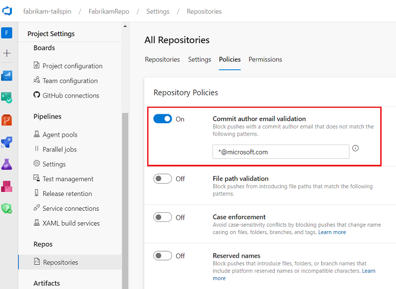 Cuplikan layar yang memperlihatkan pengaturan Kebijakan validasi email commit author.