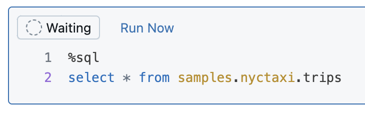 Jalankan sel SQL secara paralel dengan sel yang sedang berjalan saat ini.