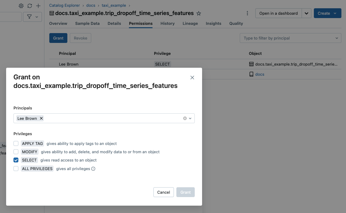 Memberikan hak istimewa menggunakan Catalog Explorer