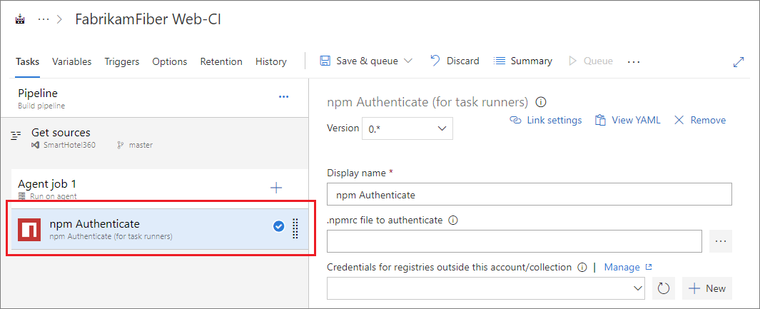 Cuplikan layar memperlihatkan tugas autentikasi npm yang ditambahkan ke alur.