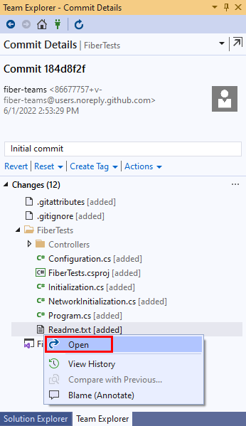 Cuplikan layar opsi Buka di menu konteks file di tampilan Terapkan Detail Team Explorer di Visual Studio 2019.