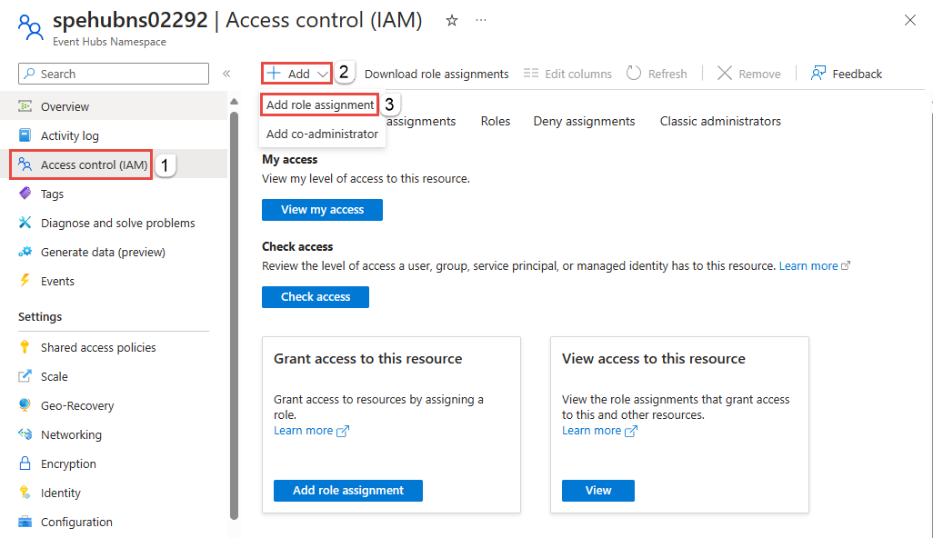 Cuplikan layar yang memperlihatkan halaman Kontrol akses untuk namespace Layanan Pusat Aktivitas.