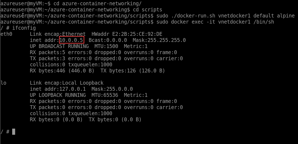 Cuplikan layar output ifconfig di prompt Bash dari kontainer pengujian.