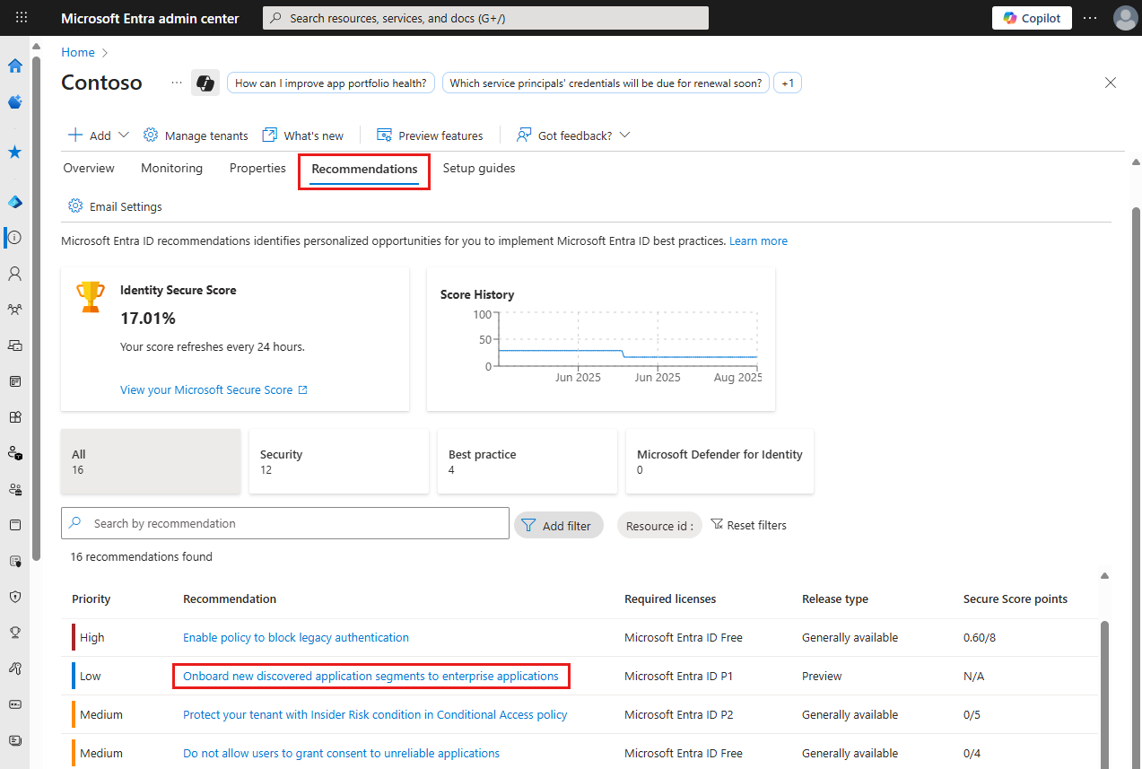 Cuplikan layar tab Rekomendasi, memperlihatkan rekomendasi untuk onboarding segmen aplikasi baru yang ditemukan ke aplikasi perusahaan.