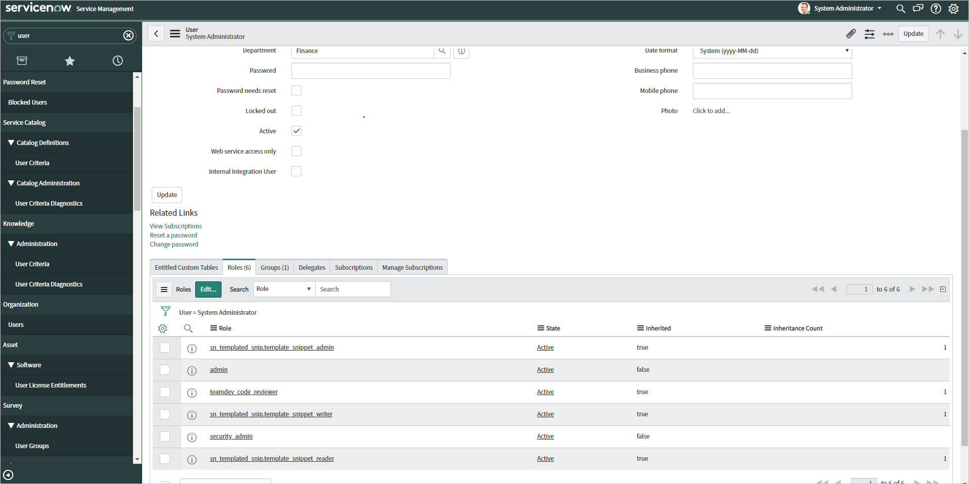 Cuplikan layar yang memperlihatkan peran admin ServiceNow.