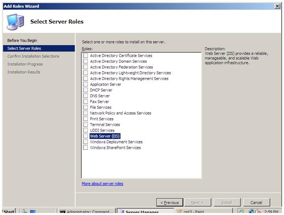 Cuplikan layar Wizard Tambahkan Peran dengan halaman Pilih Peran Server ditampilkan. Server Web I S disorot.