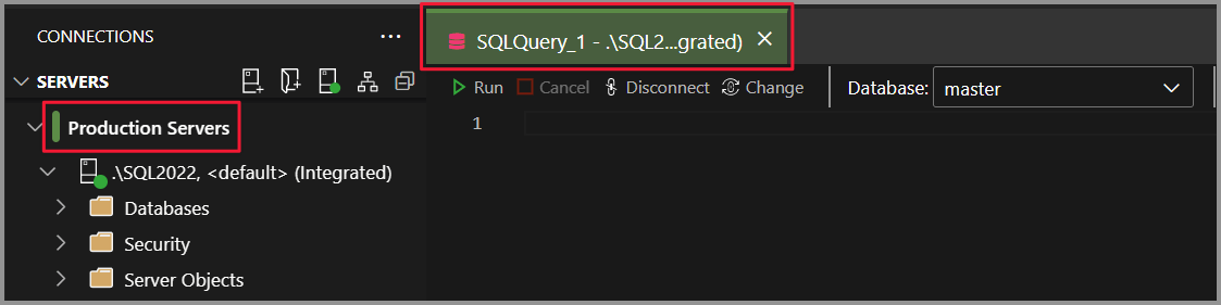 Cuplikan layar warna latar belakang tab editor kueri yang cocok dengan warna grup server.