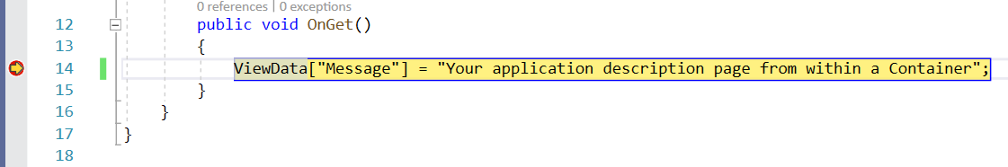 Cuplikan layar memperlihatkan bagian dari kode untuk Index.cshtml.cs di Visual Studio dengan titik henti diatur ke sebelah kiri baris kode yang disorot dengan warna kuning.