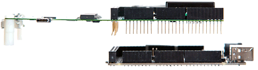 Gambar memperlihatkan cara menyelaraskan pin ConnEx USB Type-C.