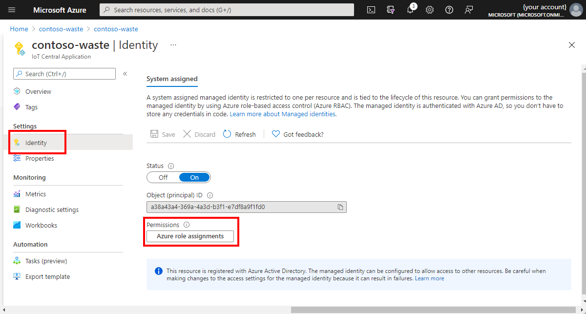 Screenshot della pagina identity per l'applicazione IoT Central nel portale di Azure.