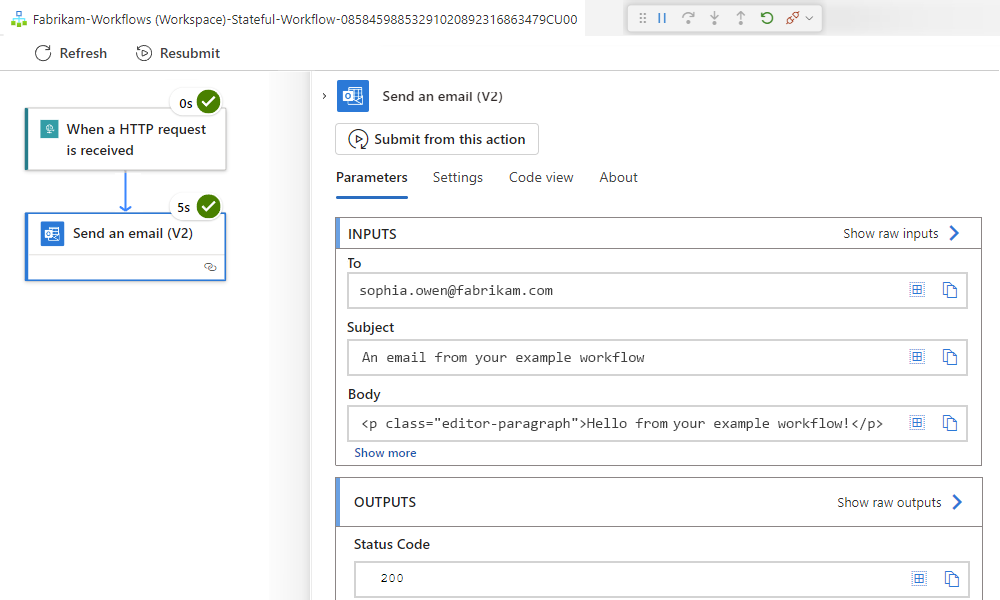 Screenshot che mostra lo stato per ogni passaggio del flusso di lavoro più input e output nell'azione espansa denominata Invia un messaggio di posta elettronica.