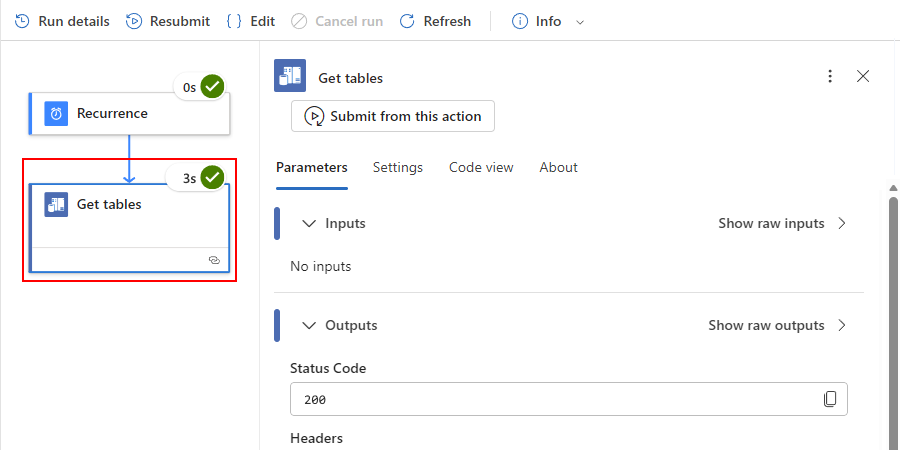 Lo screenshot mostra gli input e gli output per l'azione Recupera tabelle.