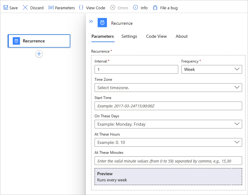 Screenshot della finestra di progettazione del flusso di lavoro Standard e del trigger Ricorrenza con opzioni avanzate di pianificazione.