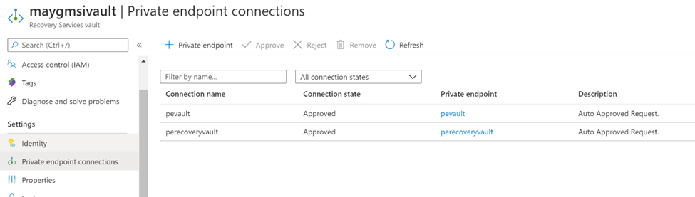 Screenshot che mostra la pagina Connessioni endpoint privato dell'insieme di credenziali e dell'elenco di connessioni.