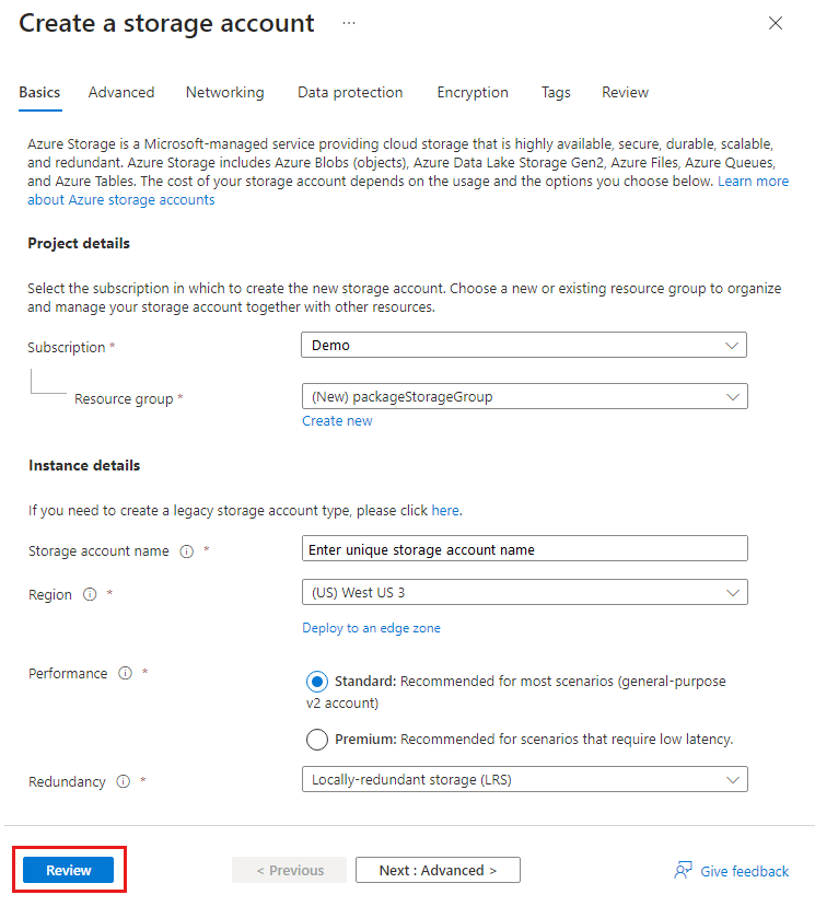 Screenshot della scheda Informazioni di base nel modulo di Azure per creare un account di archiviazione.