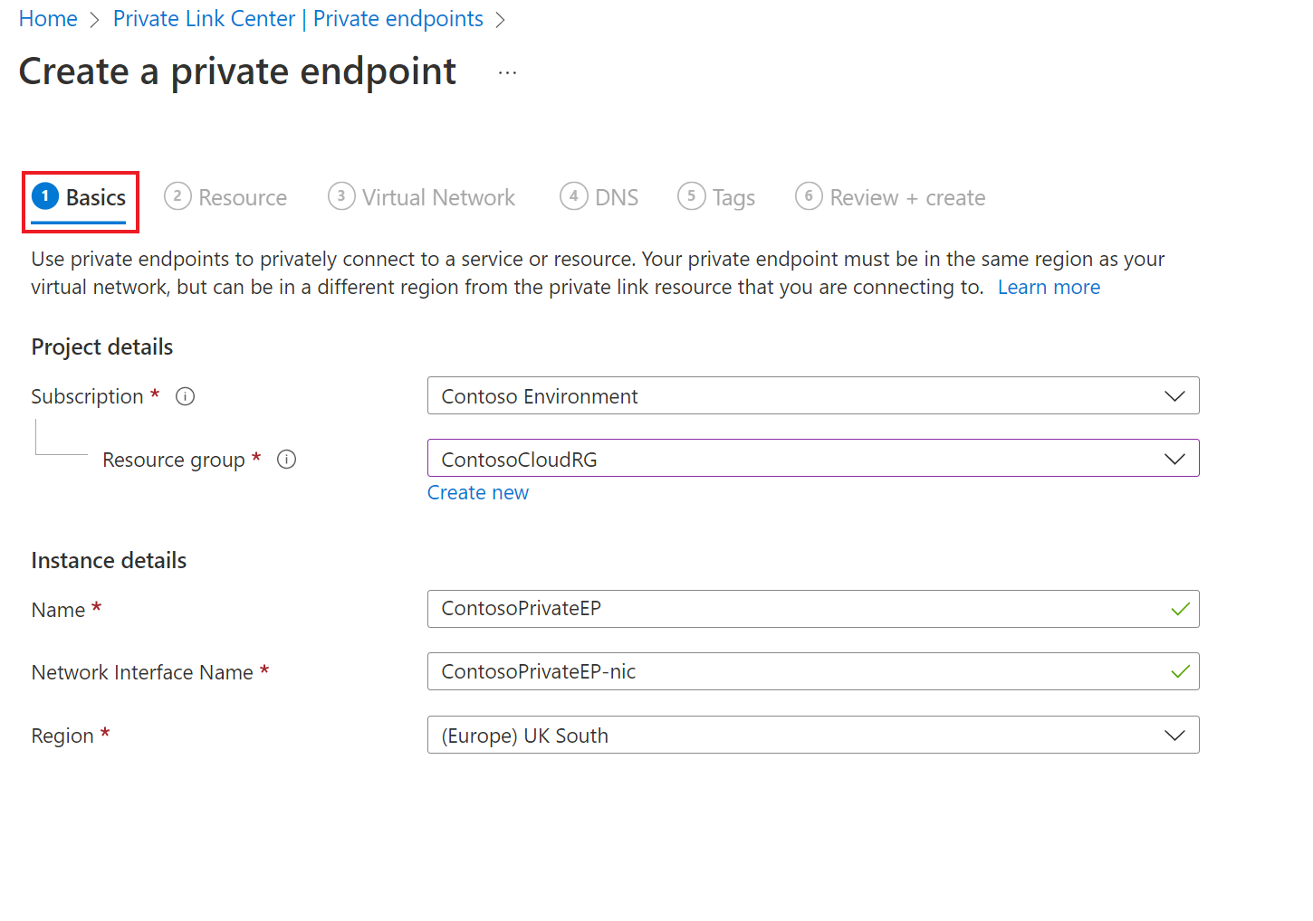 Screenshot che mostra la scheda Basic per la creazione di un endpoint privato.