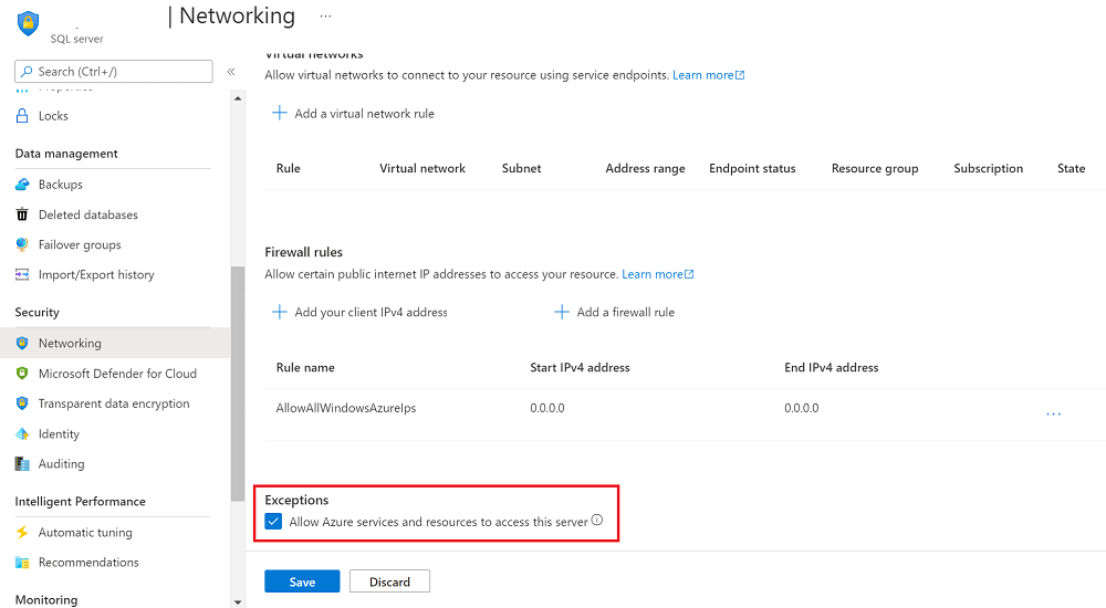 Screenshot che mostra come configurare i firewall per il database SQL usando il portale di Azure.