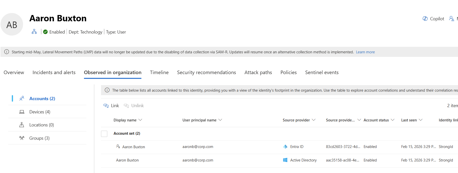 Screenshot della scheda Osservata nell'organizzazione nella pagina Identità in Microsoft Defender.