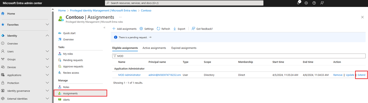 Schermata che mostra i ruoli di Microsoft Entra - la pagina Assegnazioni elenca i ruoli idonei con collegamenti per estendere.