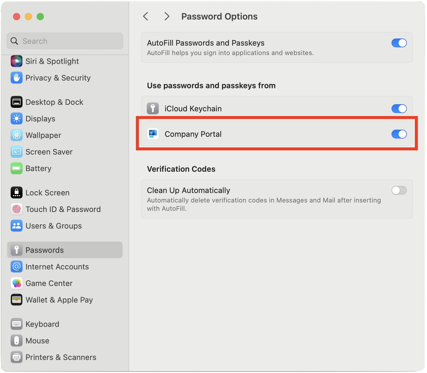 Screenshot della finestra Opzioni password che indica che l'uso di password e passkey da Portale aziendale è stato abilitato da un'opzione.