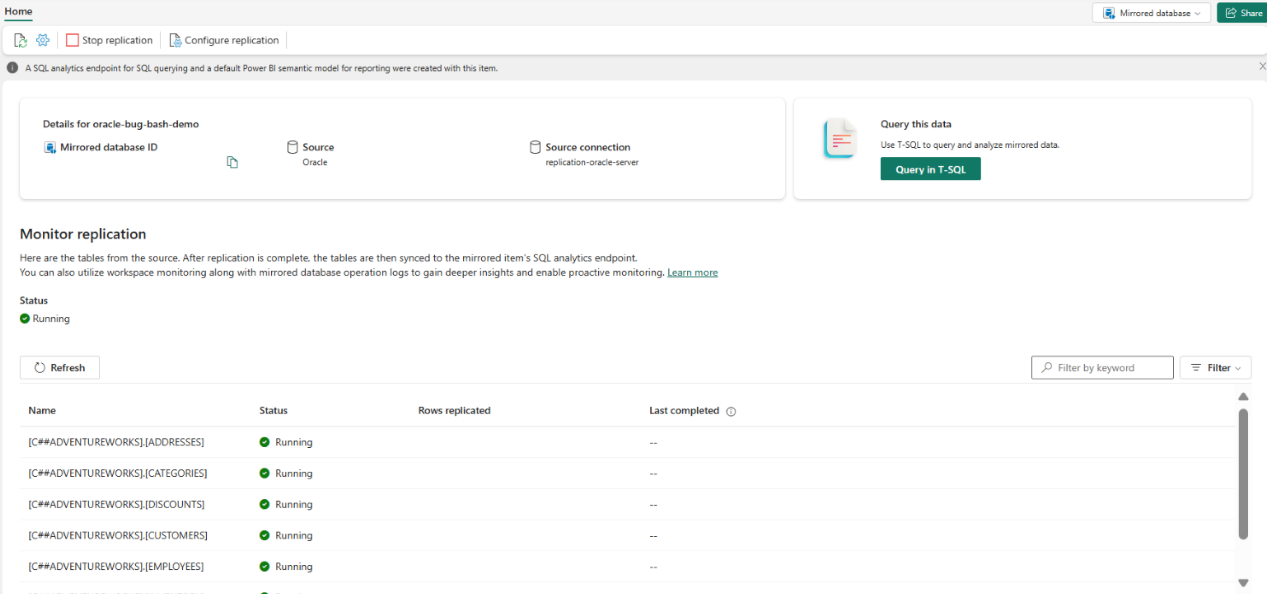 Screenshot dell'interfaccia che mostra lo stato delle righe replicate e i dati visibili nella vista del data warehouse dopo la creazione del mirror.