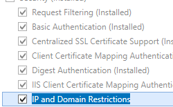 Screenshot della schermata Server Manager con lo stato attivo sull'opzione Restrizioni di dominio e I P. .