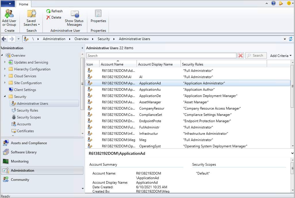 Screenshot del nodo Utenti amministrativi con l'opzione Mostra messaggi di stato nella barra multifunzione.