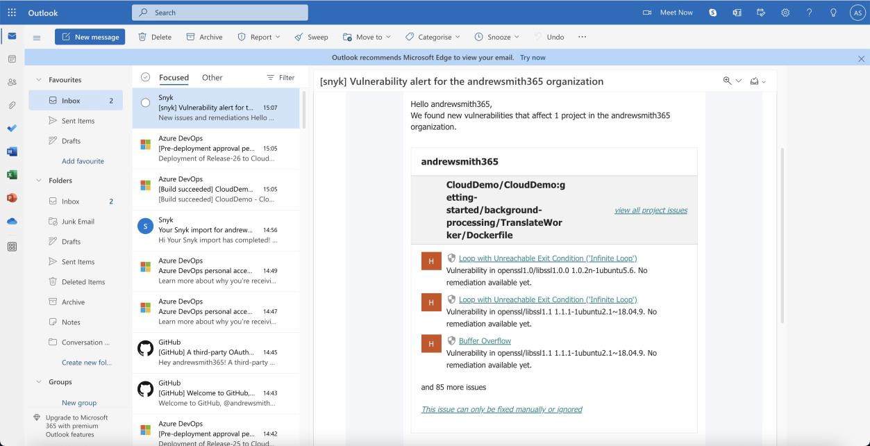 Email notifica che identifica oltre 85 problemi rilevati.