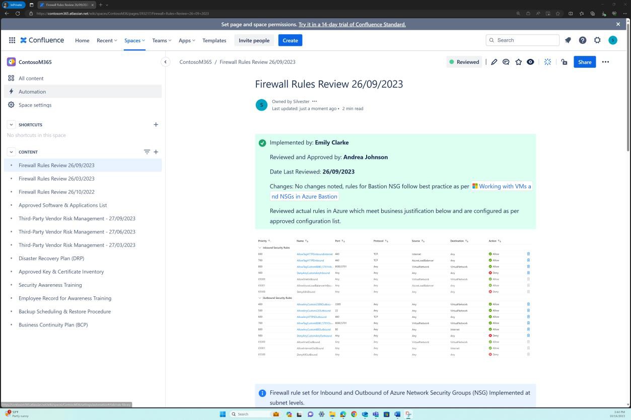 La revisione delle regole del firewall di Confluence include dettagli sull'implementazione, responsabile approvazione, revisore ed elenco delle regole effettive da esaminare.
