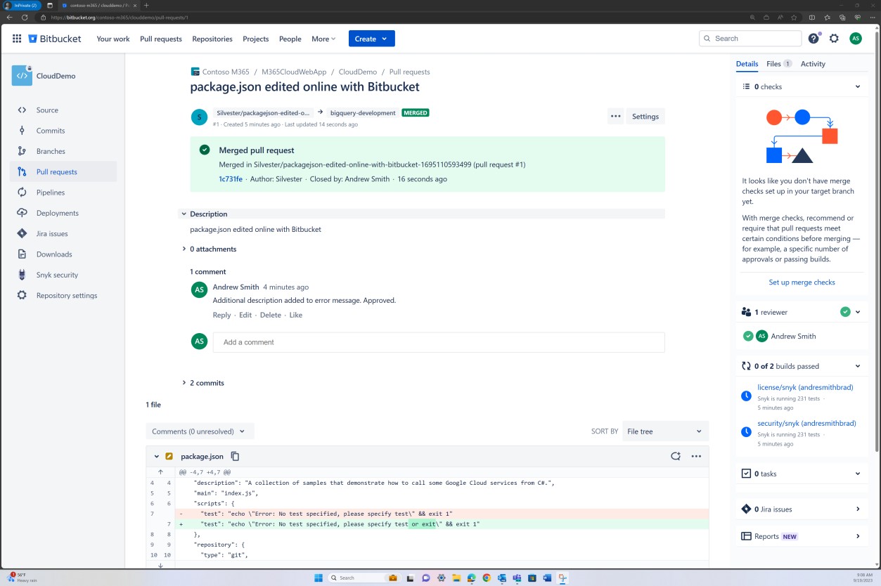 Richiesta pull demo cloud di Bitbucket per package.json con commenti e codice.