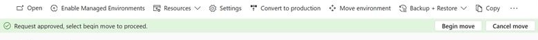 Screenshot della pagina dei dettagli dell'ambiente con il banner di approvazione verde, i pulsanti Inizia spostamento e Annulla spostamento.