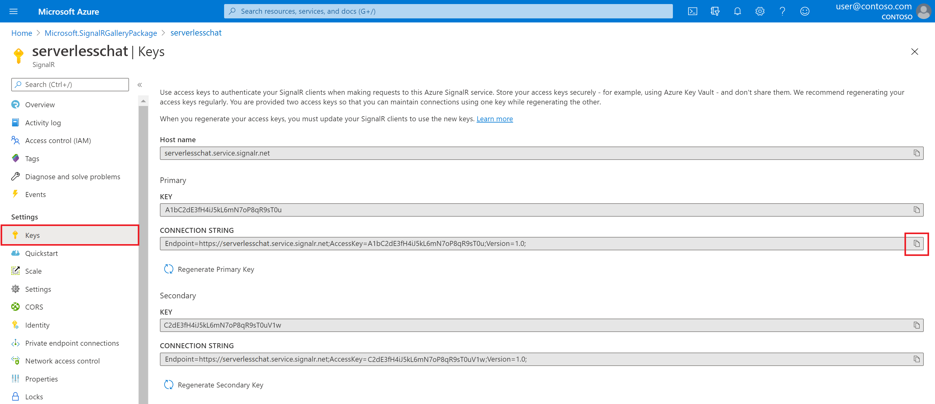 Screenshot del portale di Azure che mostra la pagina Chiavi per l'istanza di SignalR. Il stringa di connessione viene copiato.