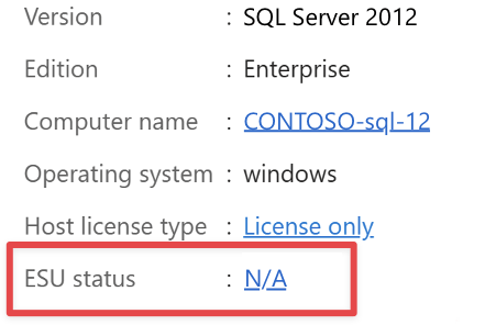 Screenshot che mostra il riquadro Panoramica per un'istanza di SQL Server. Lo stato degli aggiornamenti di sicurezza estesa è evidenziato.