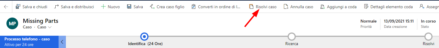 Risolvi caso (screenshot) con una freccia che indica Risolvi caso.