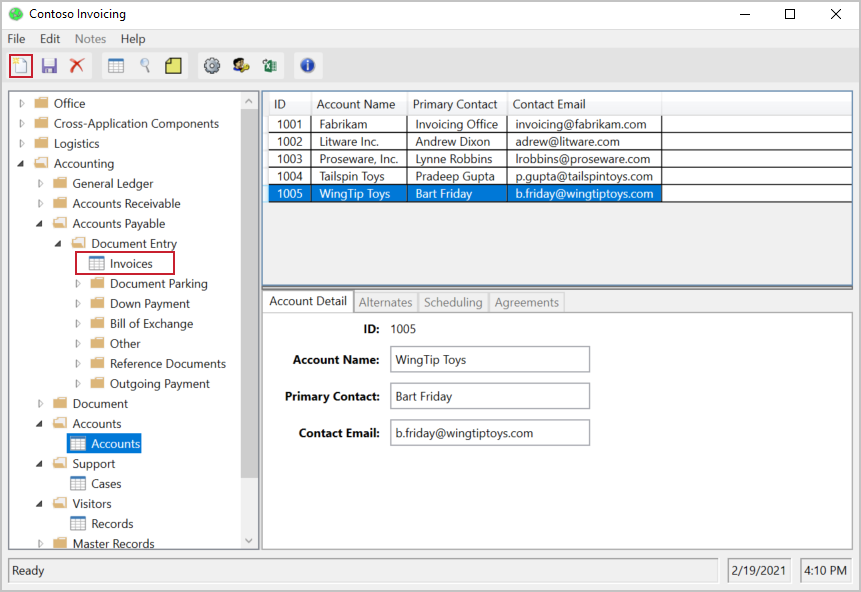 Screenshot di Contoso Invoicing con l'elemento Fatture evidenziato in Movimenti documenti.