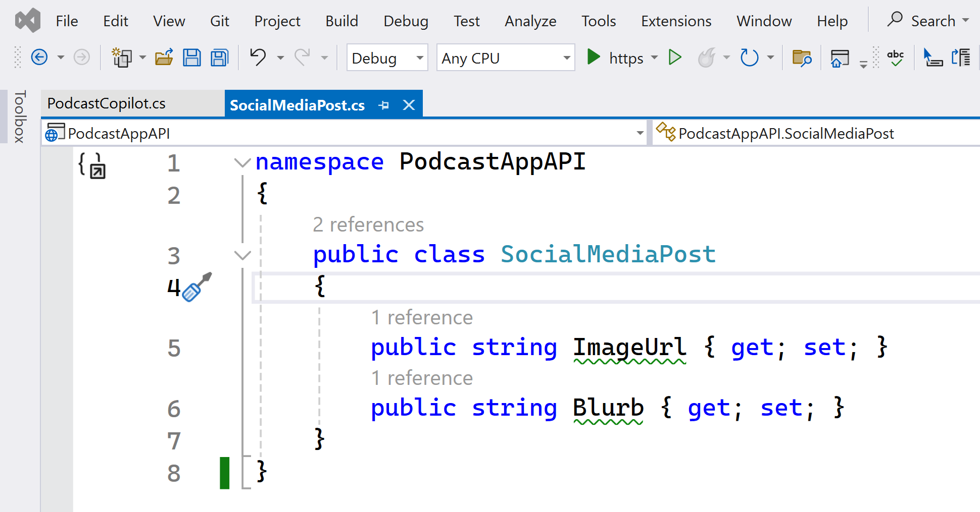Screenshot della classe SocialMediaPost.
