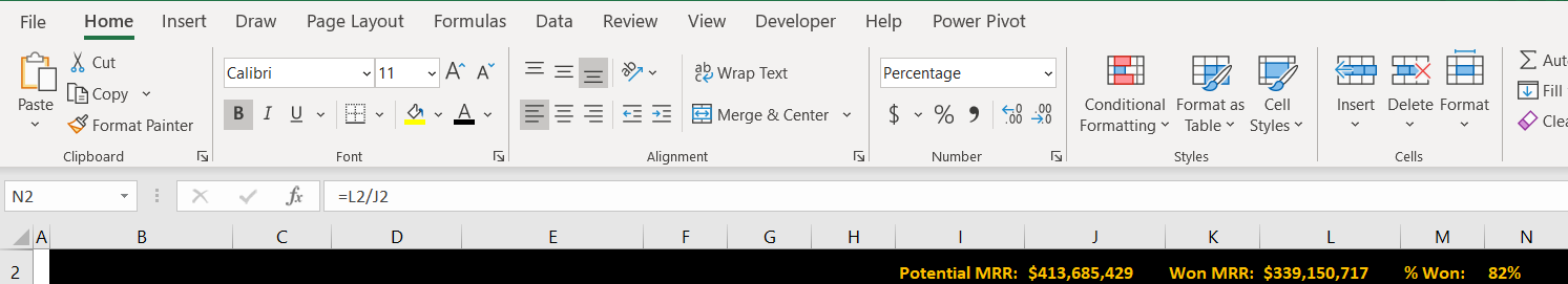 Screenshot della barra delle formule con una formula di divisione della cella di Excel.