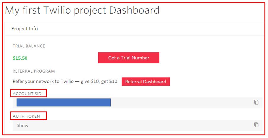 Screenshot della finestra di dialogo di un progetto Twilio con il SID dell'account e il token di autenticazione evidenziati.