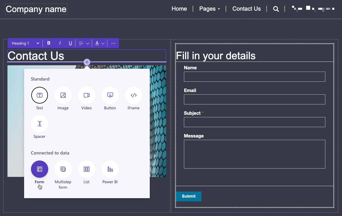 Schermata di una pagina di Power Pages con un modulo in Power Pages design studio.