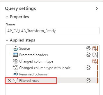 Screenshot del passaggio Filtra righe aggiunti alla sezione Passaggi applicati.