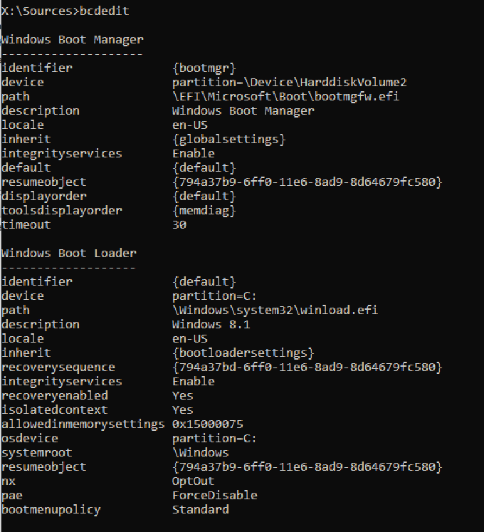 Screenshot dell'output bcdedit con informazioni dettagliate su Windows Boot Loader.